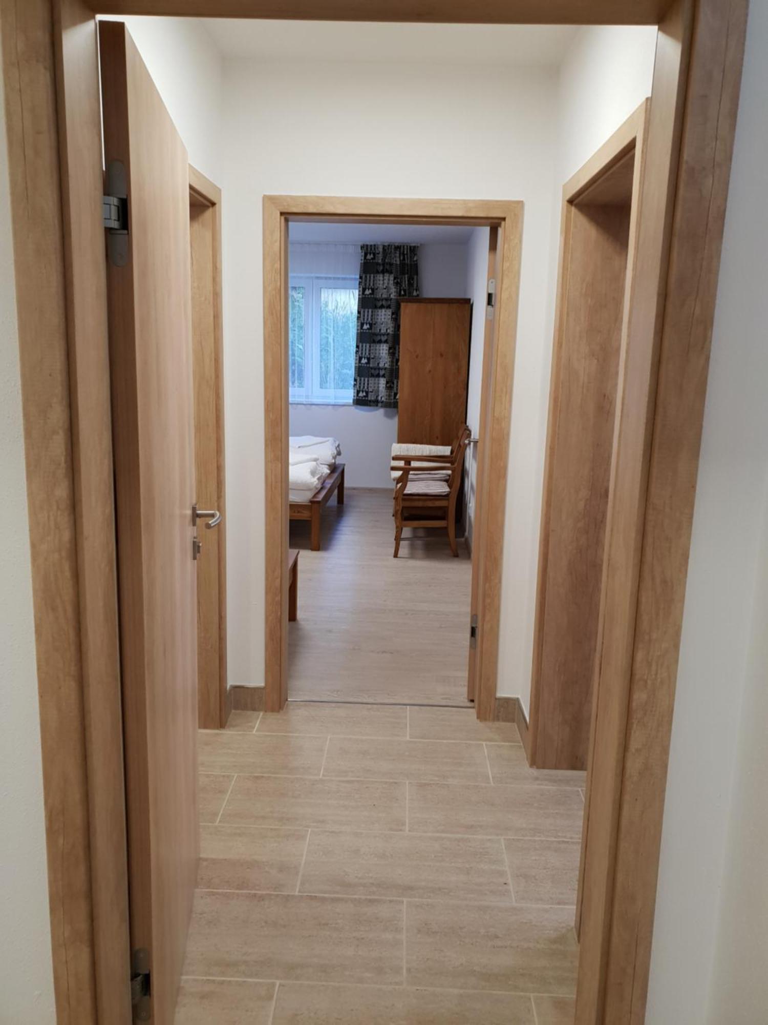 Amalia Haus Apartment Tux Bilik gambar